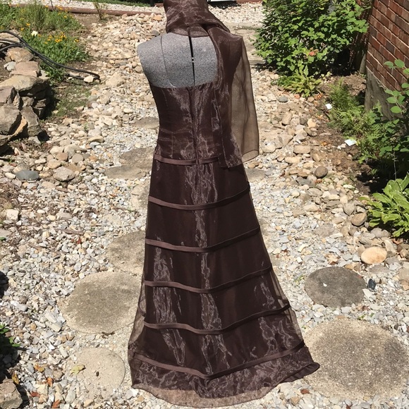 Bill Pesce Couture Full Length Brown Evening Gown - Picture 4 of 8